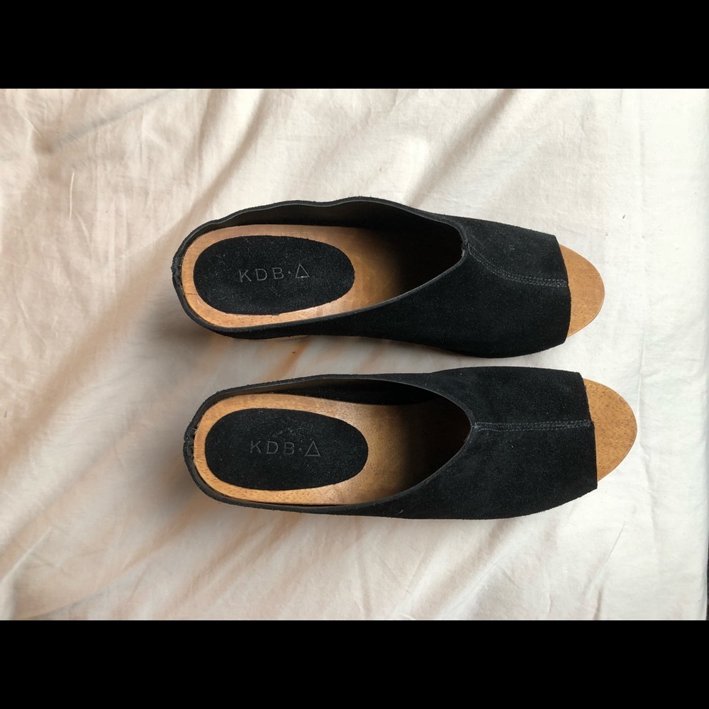 Brand New Kelsi Dagger Clogs.